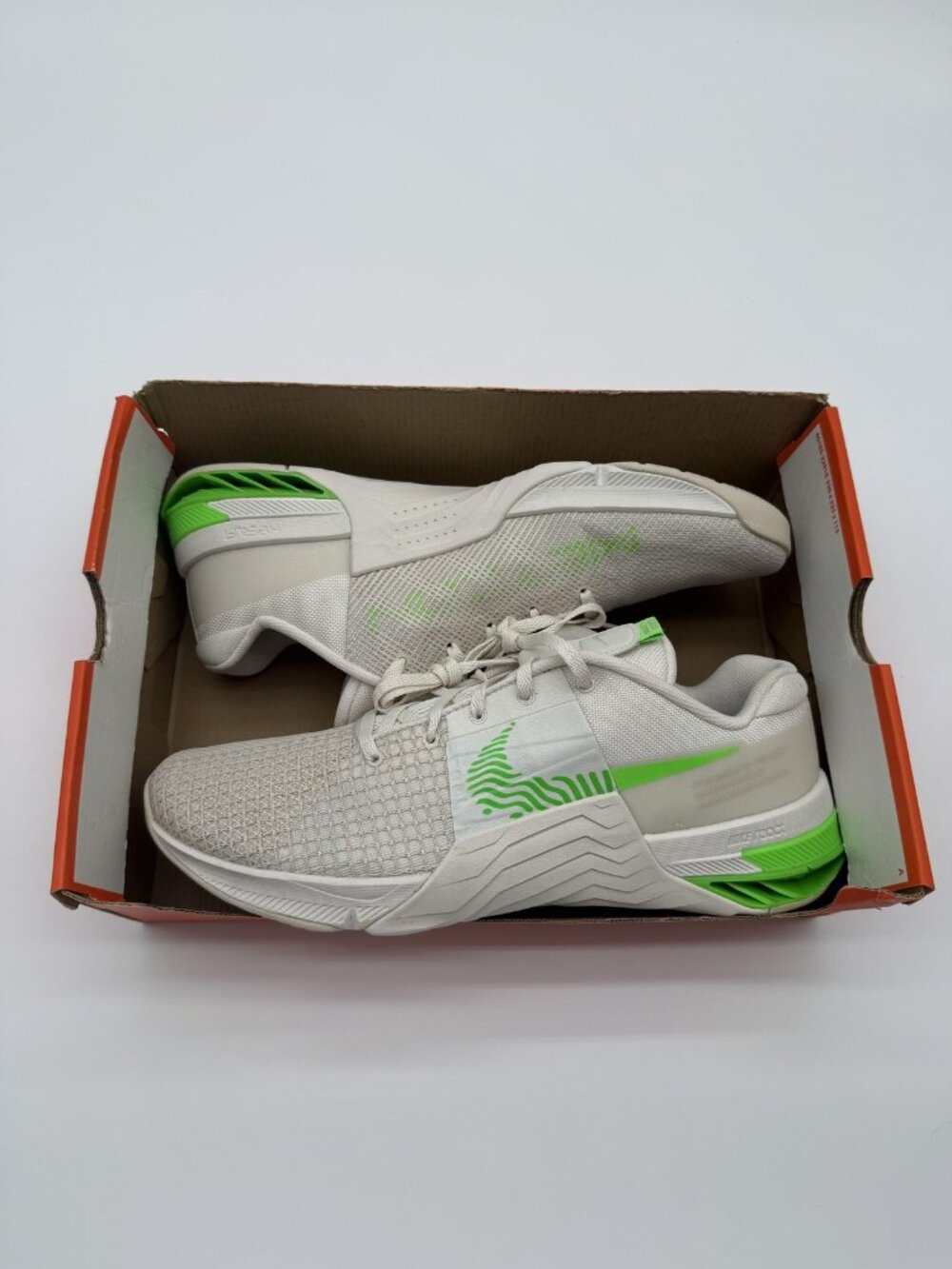 New Nike Metcon 8 Shoes Men's Size 11.5 White Green Training Sneakers DO9328 006